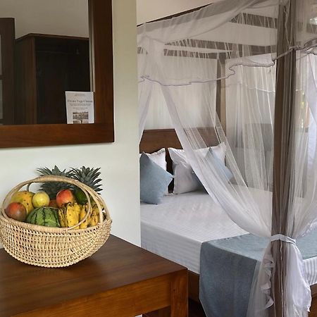 Beach Club Apartments อินดูรูวา ภายนอก รูปภาพ