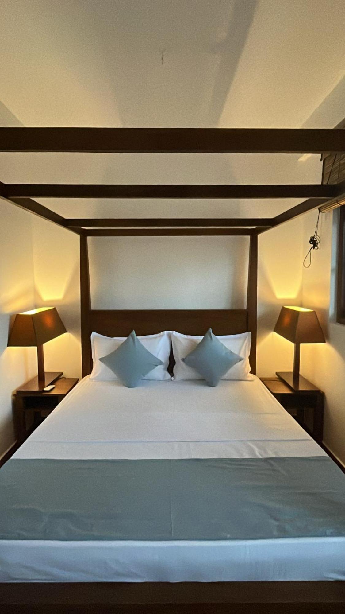 Beach Club Apartments อินดูรูวา ภายนอก รูปภาพ