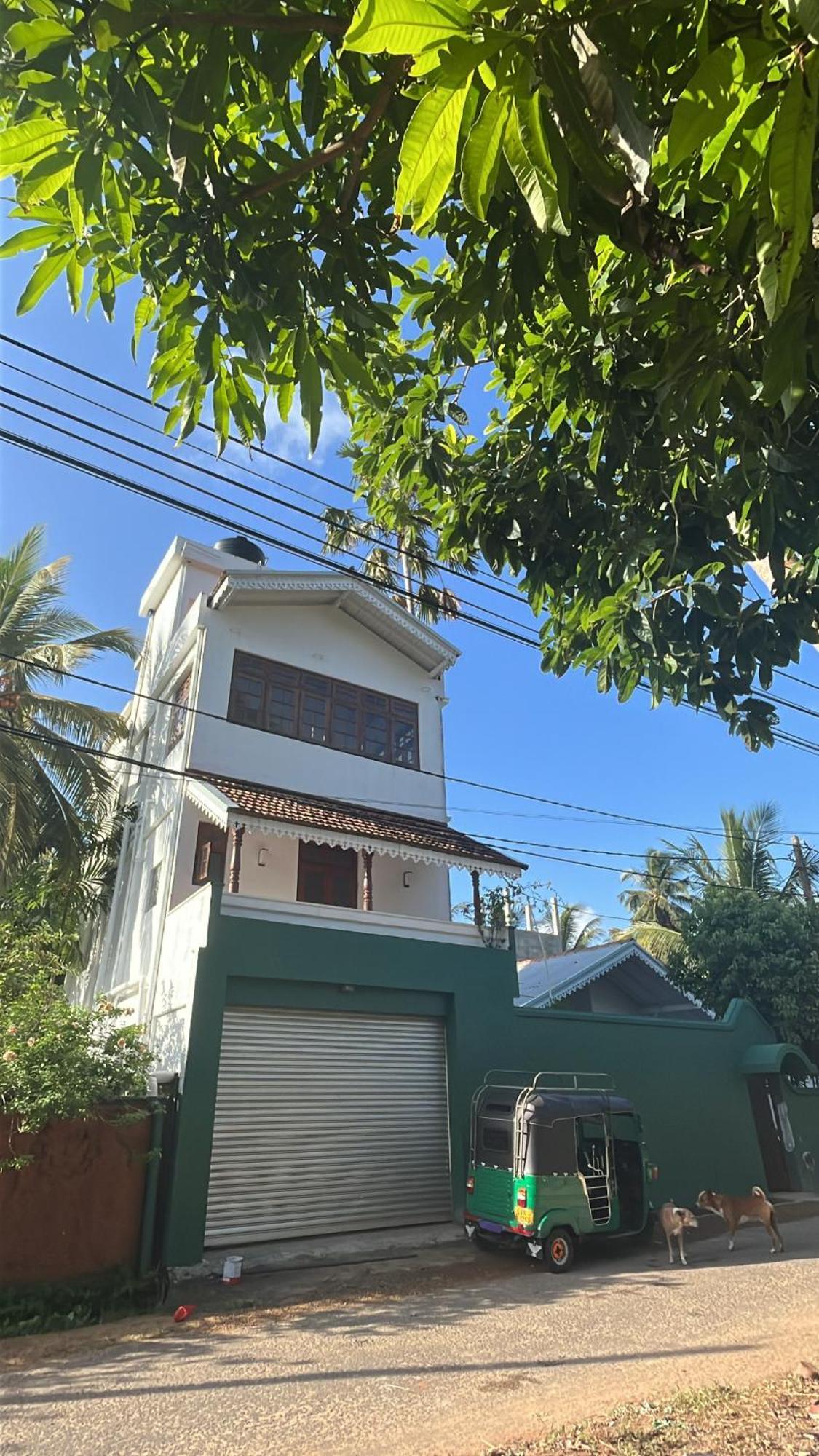 Beach Club Apartments อินดูรูวา ภายนอก รูปภาพ